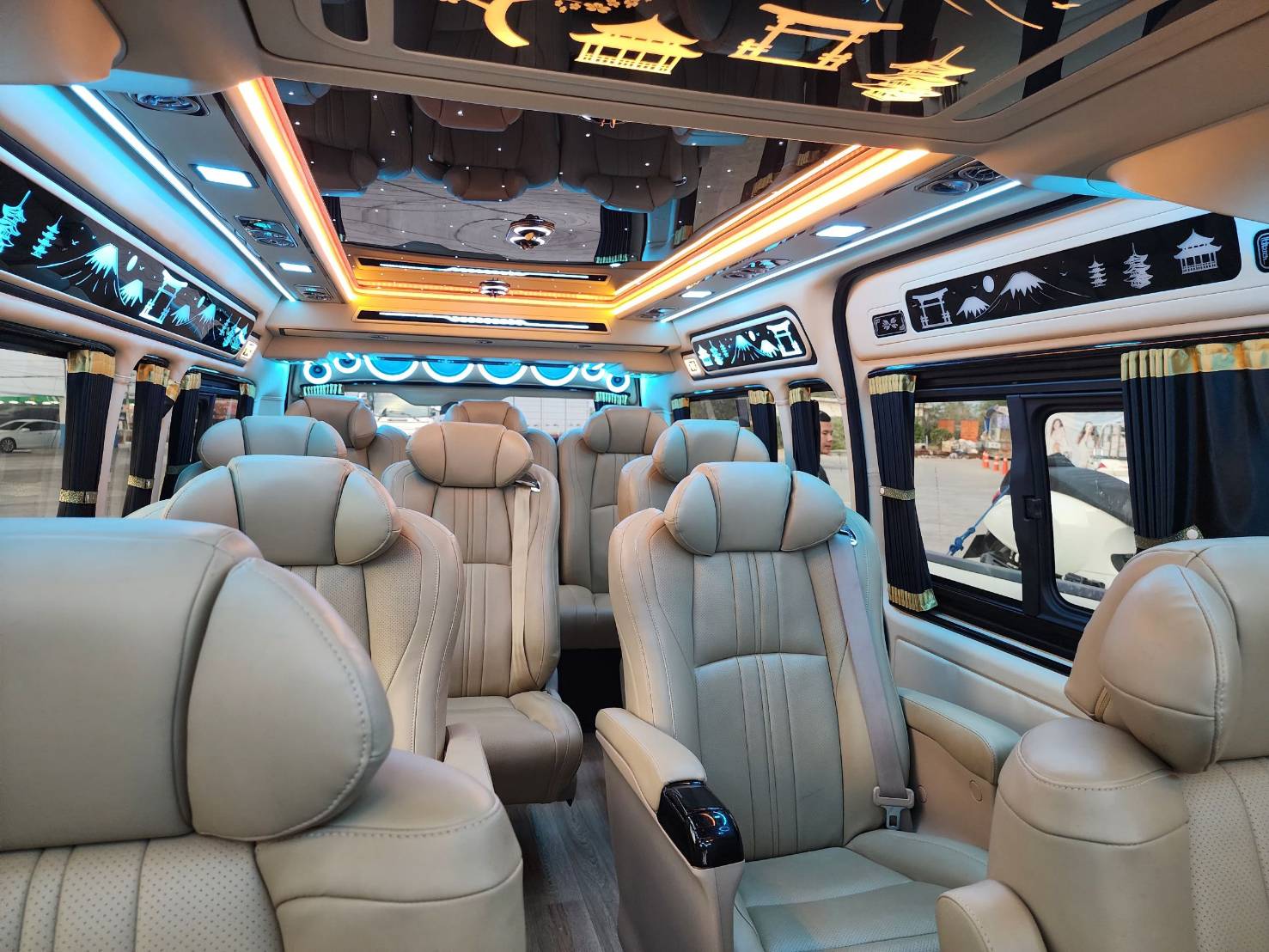 รถตู้นครพนมไปมุกดาหาร 1 Journey VIP Vans