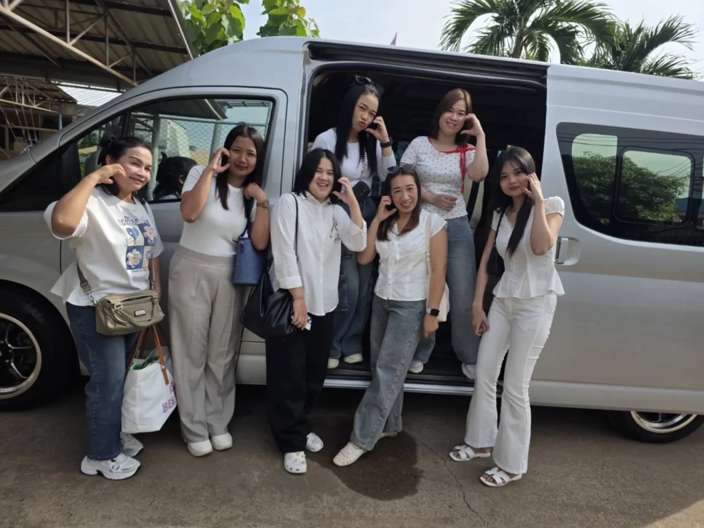 เหมารถตู้ไปงานแต่ง งานบุญ และงานครอบครัว วางแผนอย่างไรให้เดินทางสะดวก